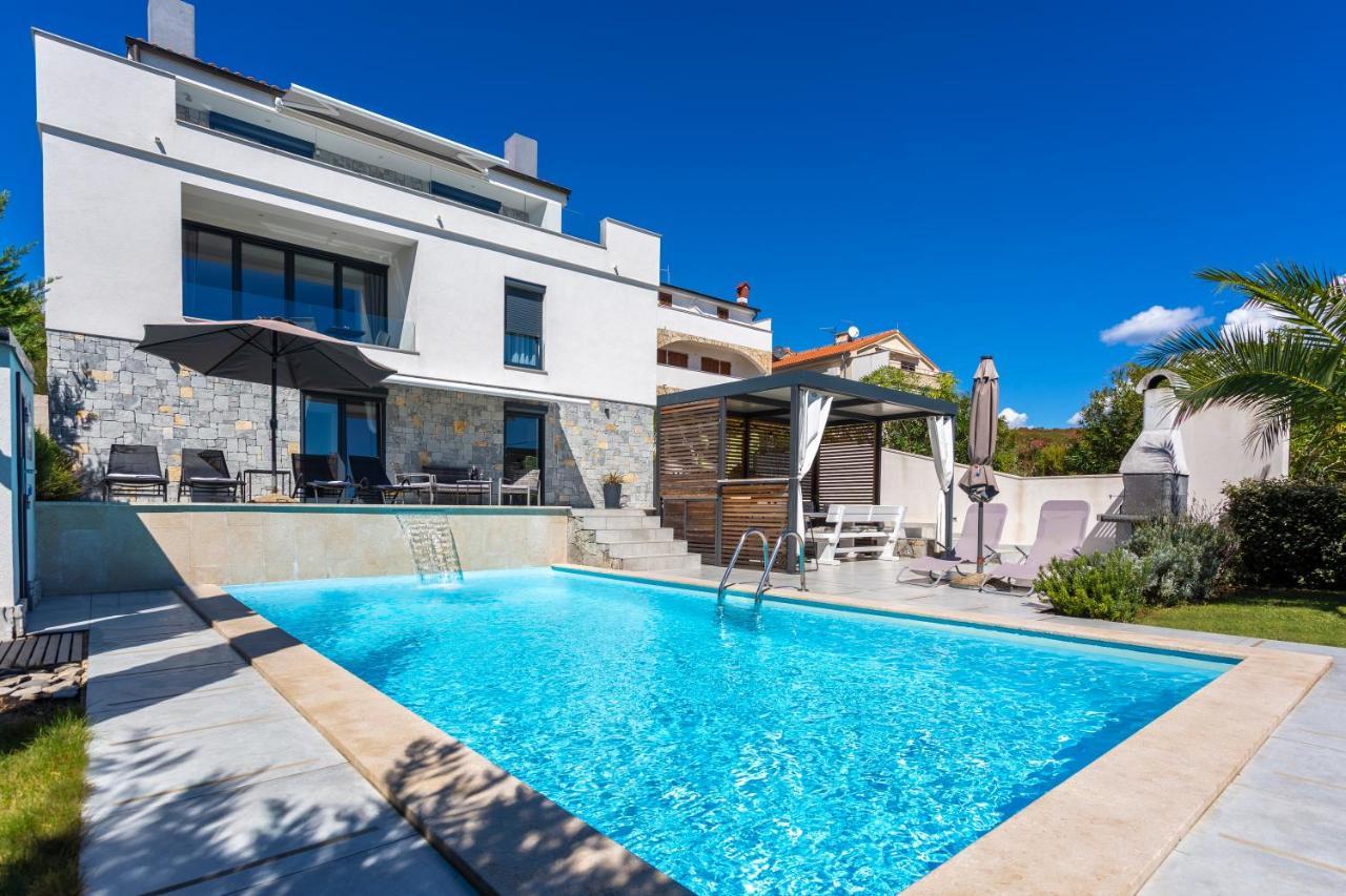Sun & Sea Villa Kornić エクステリア 写真