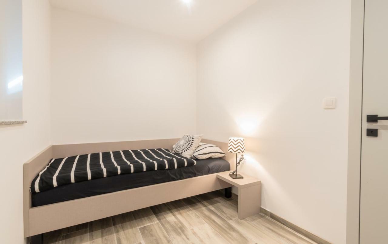Sun & Sea Villa Kornić エクステリア 写真